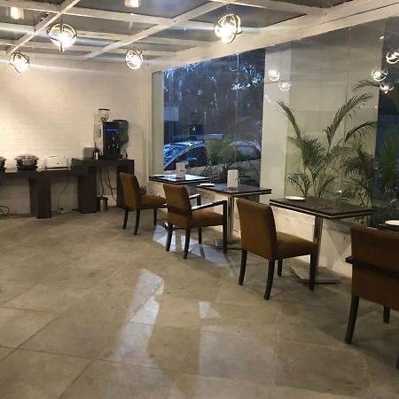 Jukaso Inn Pragati Maidan Нью-Дели Экстерьер фото