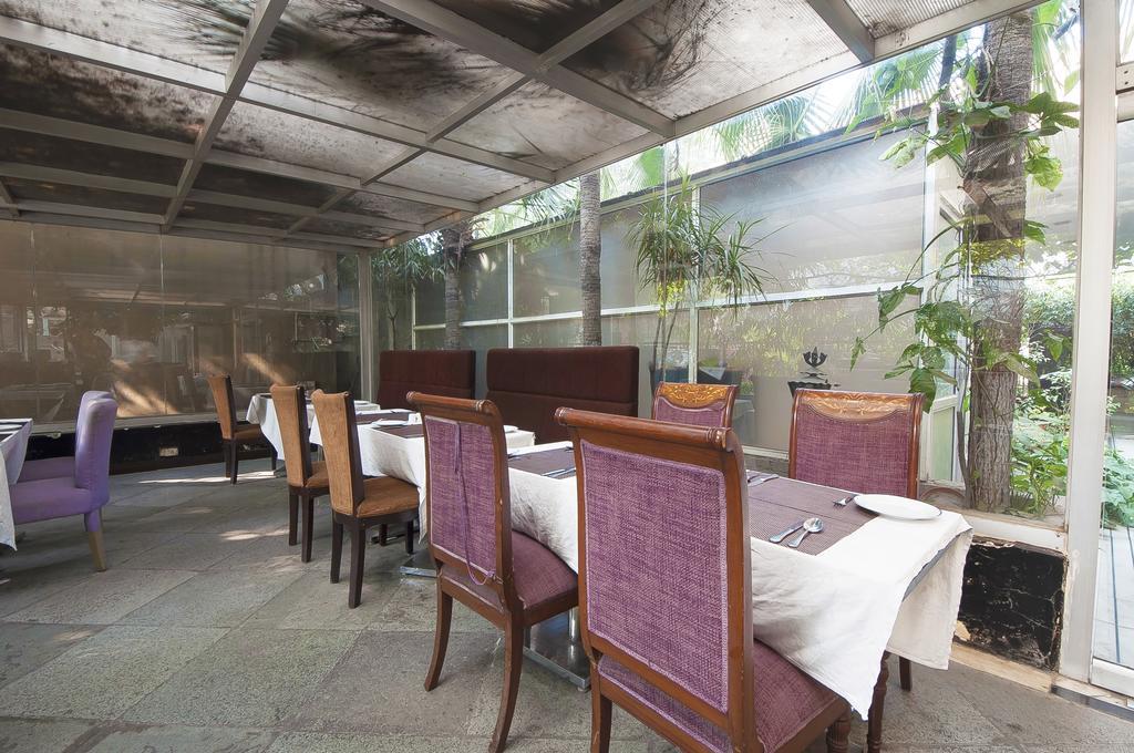 Jukaso Inn Pragati Maidan Нью-Дели Экстерьер фото