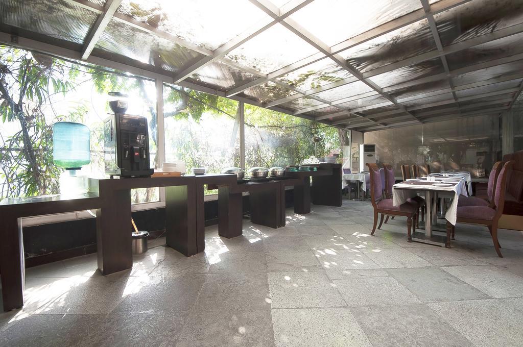 Jukaso Inn Pragati Maidan Нью-Дели Экстерьер фото