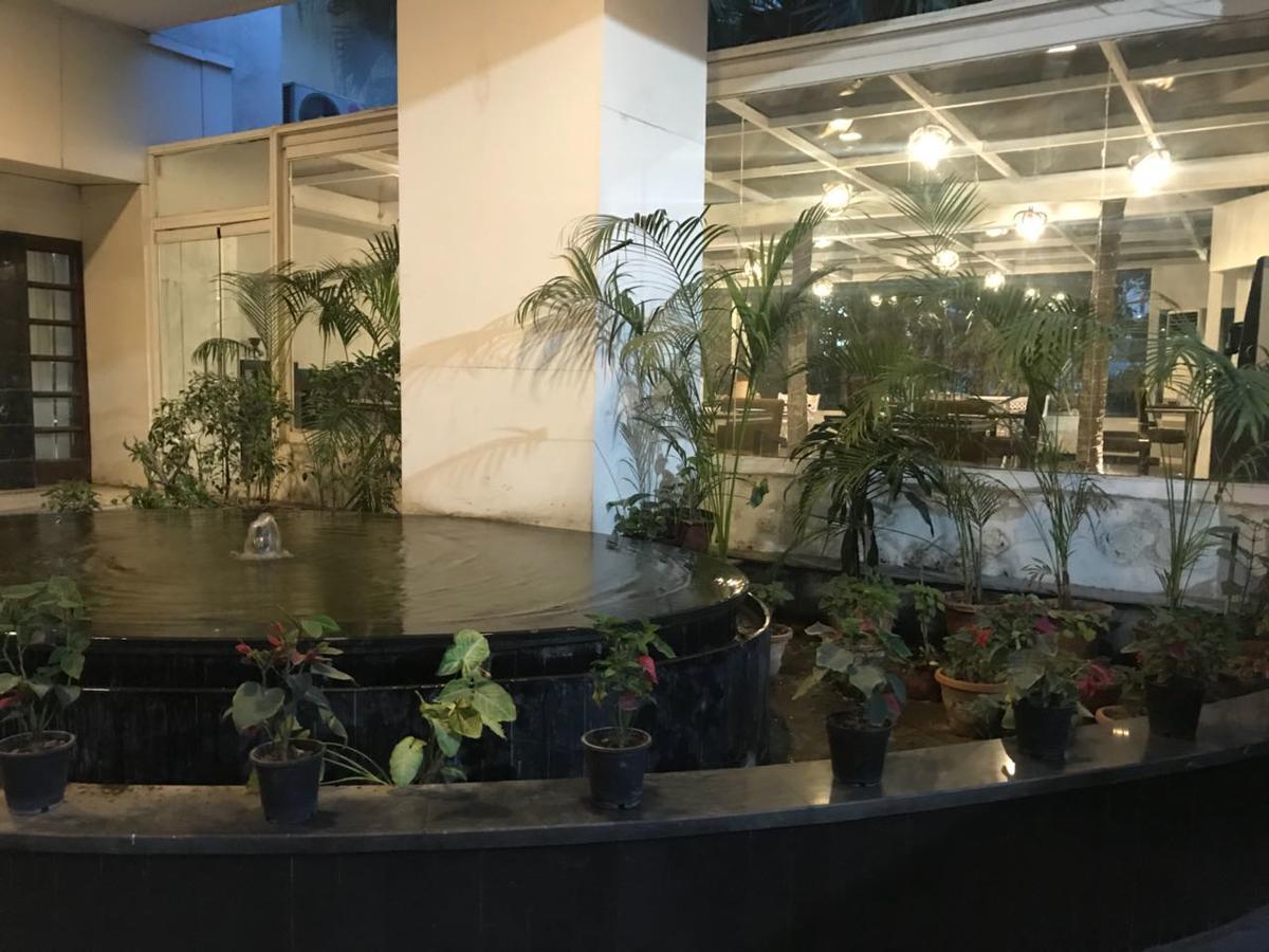 Jukaso Inn Pragati Maidan Нью-Дели Экстерьер фото