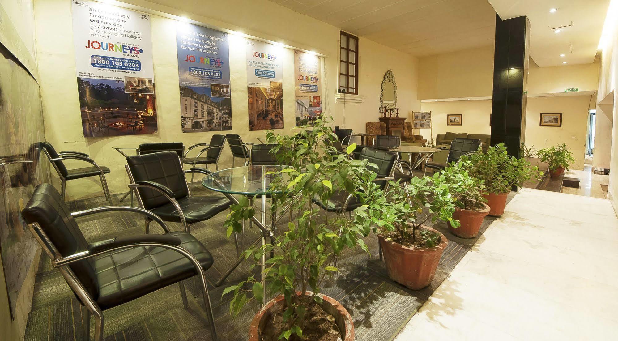 Jukaso Inn Pragati Maidan Нью-Дели Экстерьер фото